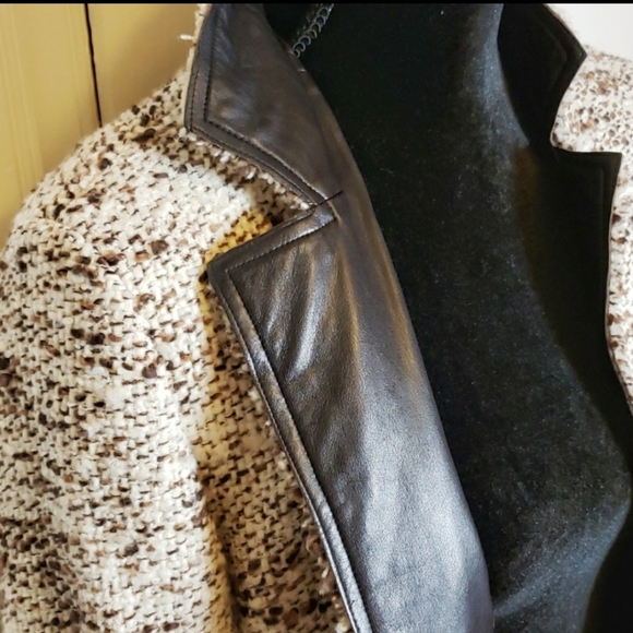 Akris Punto Jackets & Blazers - NWOT💞AKRIS PUNTO BOUCLE KNIT& FAUX LEATHER JKT